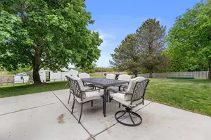 12205 N Vega Ave, Mequon, WI 53097 - Photo 47