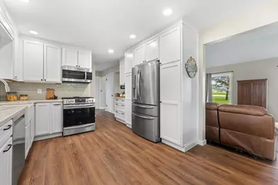 12205 N Vega Ave, Mequon, WI 53097 - Photo 51