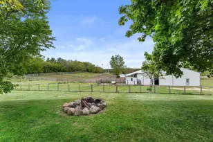 12205 N Vega Ave, Mequon, WI 53097 - Photo 41