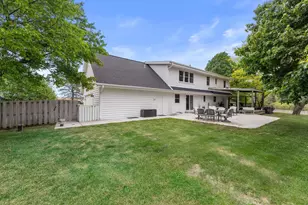 12205 N Vega Ave, Mequon, WI 53097 - Photo 39