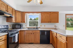 7720 Orchard Valley Rd, Farmington, WI 53090 - Photo 9