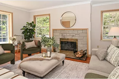 8526 W Clarke St, Wauwatosa, WI 53226 - Photo 7
