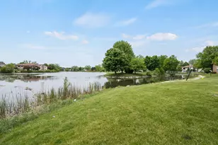W170N11523 Armada Dr, Germantown, WI 53022 - Photo 17