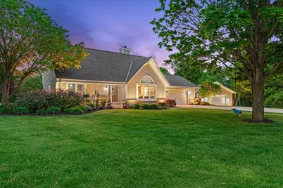 1004  Winnebago Cir, Richfield, WI 53033 - Photo 1