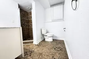 8885 N 70th St, Milwaukee, WI 53223 - Photo 9