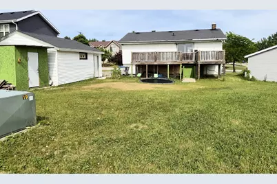8885 N 70th St, Milwaukee, WI 53223 - Photo 3