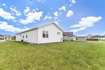 1337  Tower Hill Pass, Whitewater, WI 53190 - Photo 9