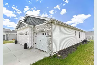 1337  Tower Hill Pass, Whitewater, WI 53190 - Photo 5
