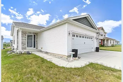 1337  Tower Hill Pass, Whitewater, WI 53190 - Photo 7