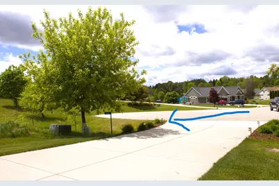 Lt5 S Manor Ct, Germantown, WI 53022 - Photo 13