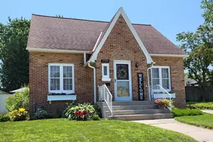 1709 Waldo Blvd, Manitowoc, WI 54220 - Photo 23