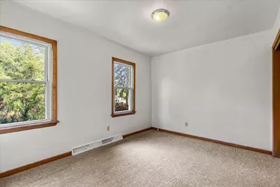 469  Meadowlark Ct, West Bend, WI 53090 - Photo 19