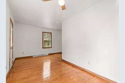 469  Meadowlark Ct, West Bend, WI 53090 - Photo 7