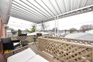 2347 S 76th St, West Allis, WI 53219 - Photo 19