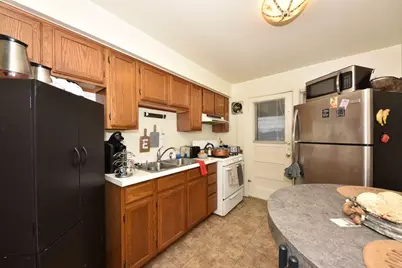 2347 S 76th St, West Allis, WI 53219 - Photo 5