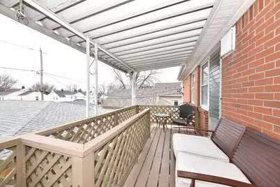 2347 S 76th St, West Allis, WI 53219 - Photo 11