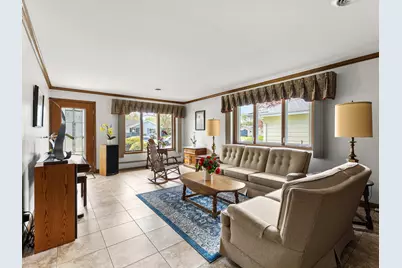 2014  Lexington Dr, Manitowoc, WI 54220 - Photo 15