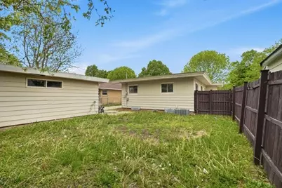 3220 S 72nd St, Milwaukee, WI 53219 - Photo 19