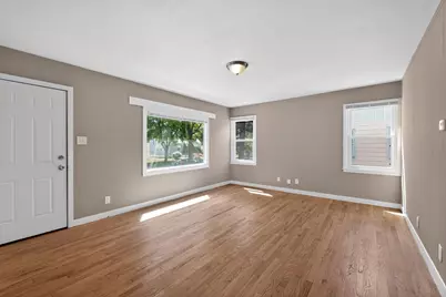 5823 N 36th St, Milwaukee, WI 53209 - Photo 13