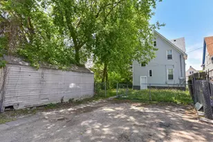 2932 N Holton St, Milwaukee, WI 53212 - Photo 11