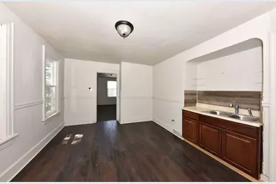 2932 N Holton St #Upper, Milwaukee, WI 53212 - Photo 5