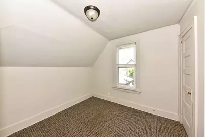 2932 N Holton St #Upper, Milwaukee, WI 53212 - Photo 7