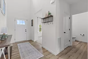 2906 Yahara Dr, Summit, WI 53066 - Photo 7