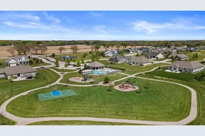 2906  Yahara Dr, Summit, WI 53066 - Photo 45