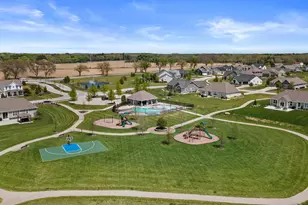 2906 Yahara Dr, Summit, WI 53066 - Photo 45