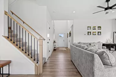 2906  Yahara Dr, Summit, WI 53066 - Photo 25