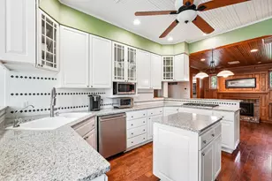 10763 N Cedarburg Rd, Mequon, WI 53092 - Photo 21