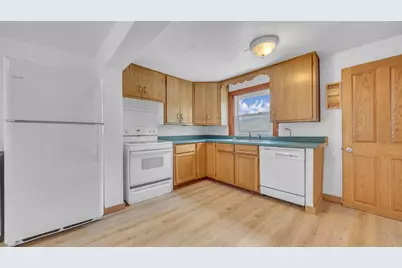 1813  Washington Ave #1817, Sheboygan, WI 53081 - Photo 7
