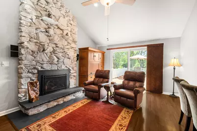 7539 W View Dr, Racine, WI 53185 - Photo 17