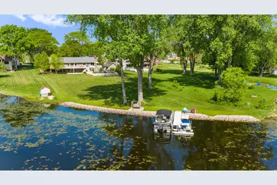 7539 W View Dr, Racine, WI 53185 - Photo 1
