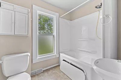 1815  Marquette St, Racine, WI 53402 - Photo 13
