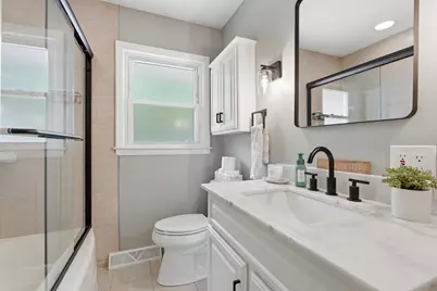 W62N321  Hanover Ave, Cedarburg, WI 53012 - Photo 25