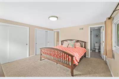 12955  Dunwoody Dr, Elm Grove, WI 53122 - Photo 21
