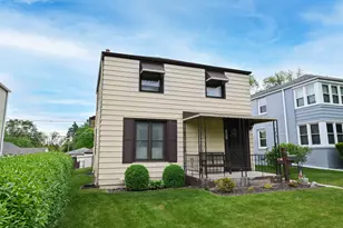 3664 S Whitnall Ave, Milwaukee, WI 53207 - Photo 23