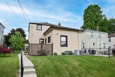 3664 S Whitnall Ave, Milwaukee, WI 53207 - Photo 27