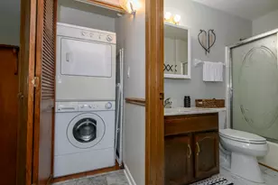 1618 S 115 Ct, West Allis, WI 53214 - Photo 17