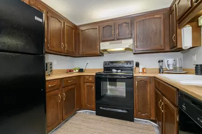1618 S 115th Unit 302 Ct, West Allis, WI 53214 - Photo 11