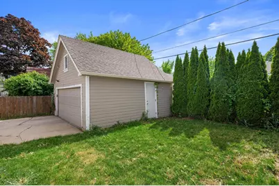 2613 N 62nd St, Wauwatosa, WI 53213 - Photo 25