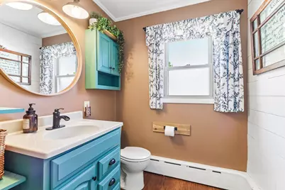 5404 N Mohawk Ave, Glendale, WI 53217 - Photo 19