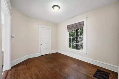 507  Parish St, Delavan, WI 53115 - Photo 13