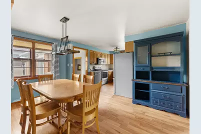 611 S 32nd St, Manitowoc, WI 54220 - Photo 5
