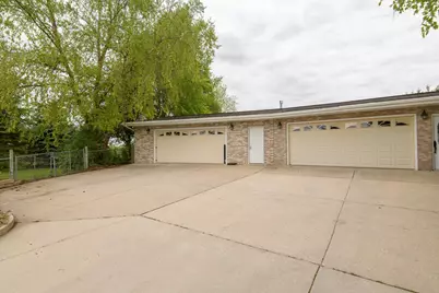 N8154  Lange Ln, Watertown, WI 53094 - Photo 5