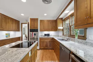 404 W Ravine Baye Rd, Bayside, WI 53217 - Photo 19