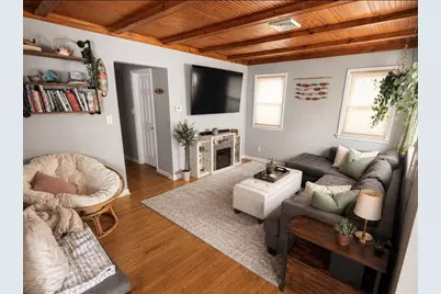 2187 S 98th St, West Allis, WI 53227 - Photo 5