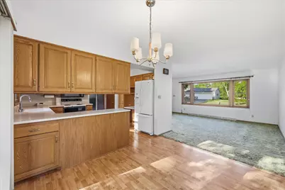 923 W Whitefish Rd, Port Washington, WI 53074 - Photo 7