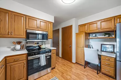 923 W Whitefish Rd, Port Washington, WI 53074 - Photo 9